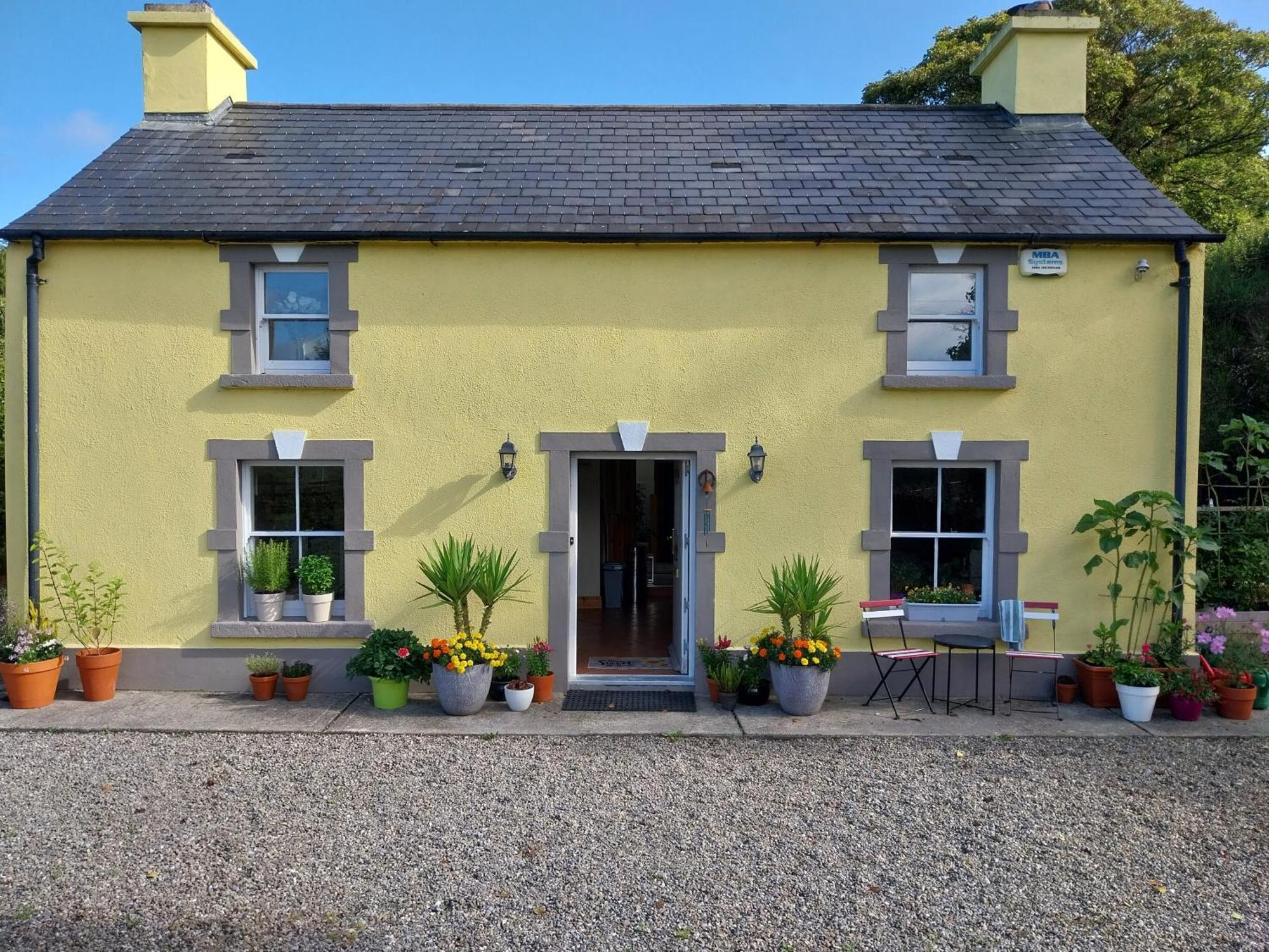 Felicity Cottage Kiltegan Exterior foto